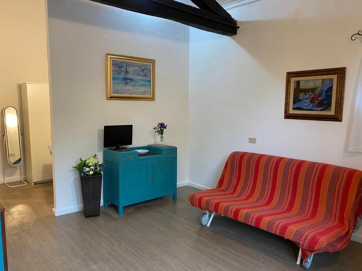 Hostal Fioralice Fauglia Exterior foto