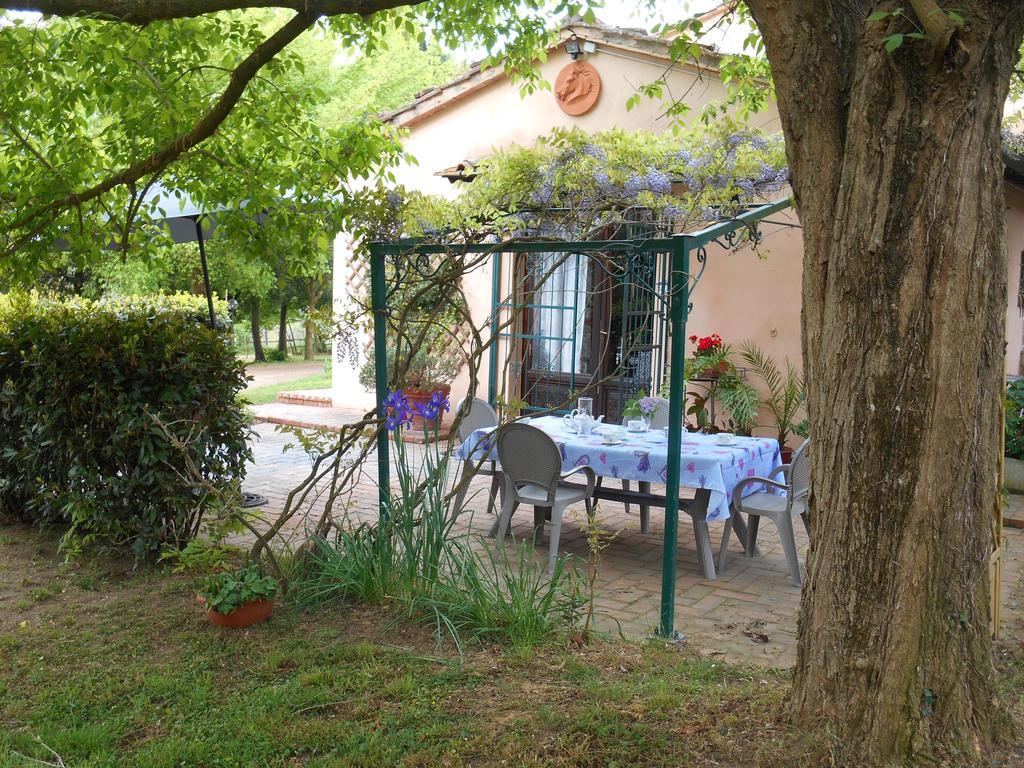 Hostal Fioralice Fauglia Exterior foto